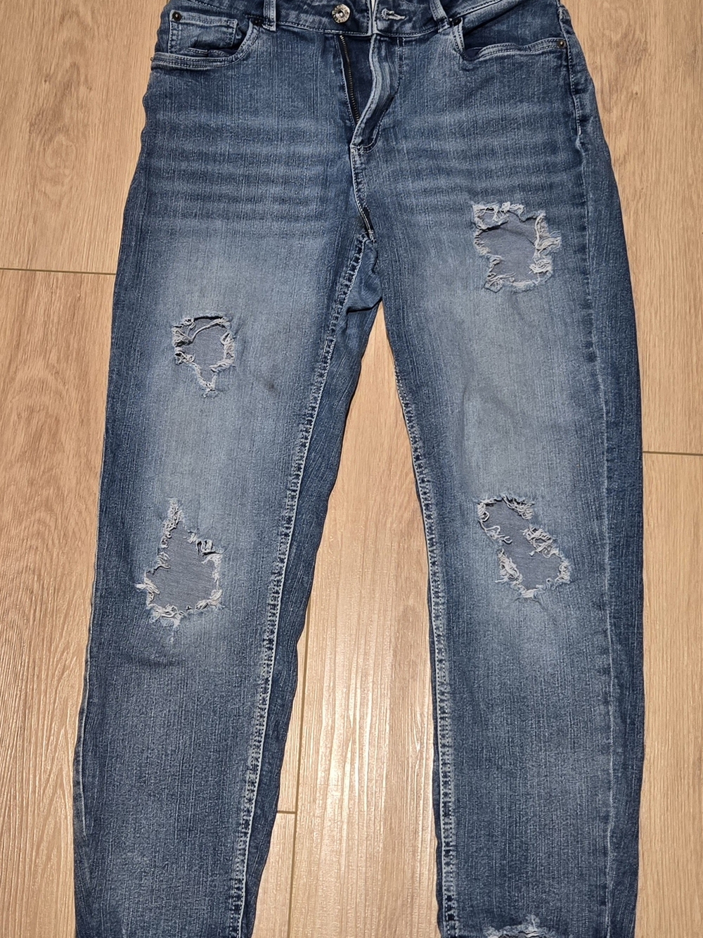 NO LOGO Distressed Blue Cropped Mom Jeans Women's Size 10 (29x27.5)